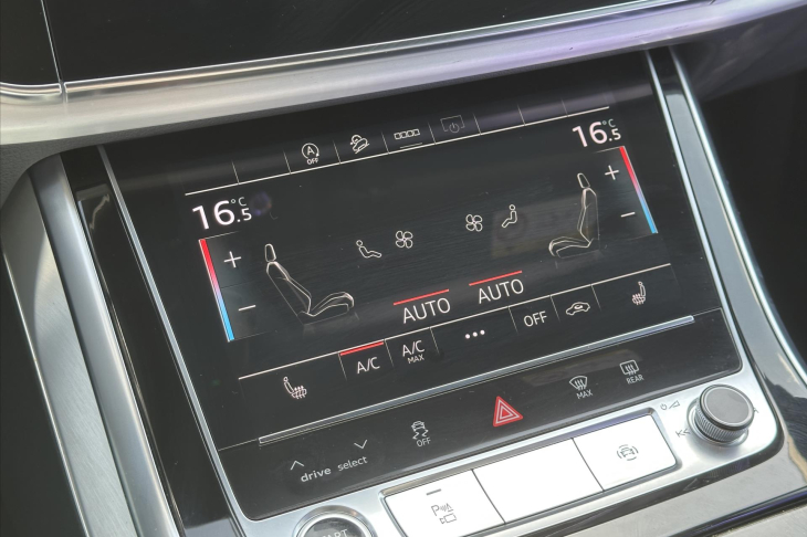 Audi Q7 3.0 50 TDI Quattro S line CZ DPH
