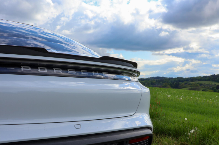 Porsche Taycan Turbo 460kW DPH CZ