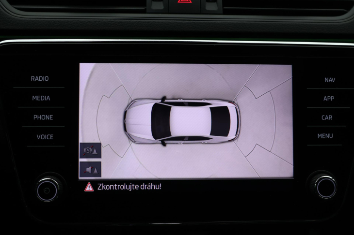 Škoda Superb 2,0 TDI DSG 4x4 Sportline DPH