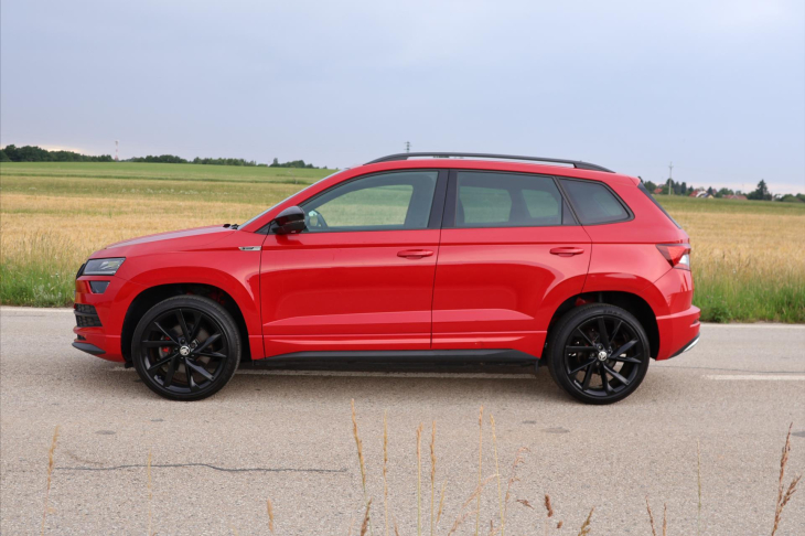 Škoda Karoq 1.5 TSI Sportline Virtual 1.Maj
