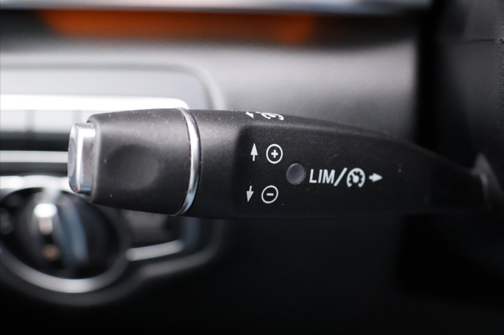 Mercedes-Benz Třídy V 2,1 CDI 140kW Avantgarde L DPH