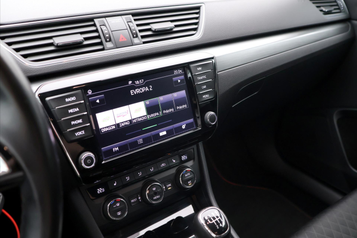 Škoda Superb 2.0 TDI 110kW Style Bi-Xenon