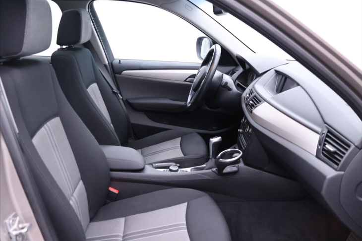 BMW X1 2,0 xDrive20d 130kW Xenon Navi