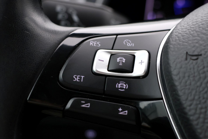 Volkswagen Tiguan 1,5 TSI 110kW LED Virtual Navi