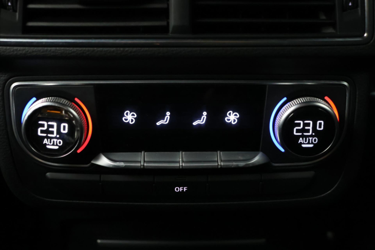 Audi Q7 3,0 TDI S-line 7-Míst CZ DPH