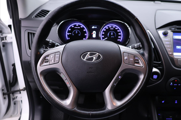 Hyundai ix35 2,0 GDI 122kW 4x4 Trikolor CZ DPH