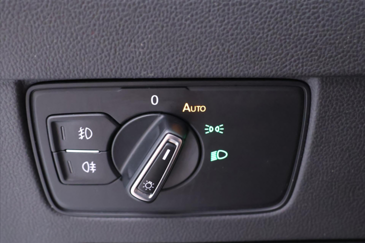 Volkswagen Passat 2,0 TDI 110kW DSG R-line 1.Maj