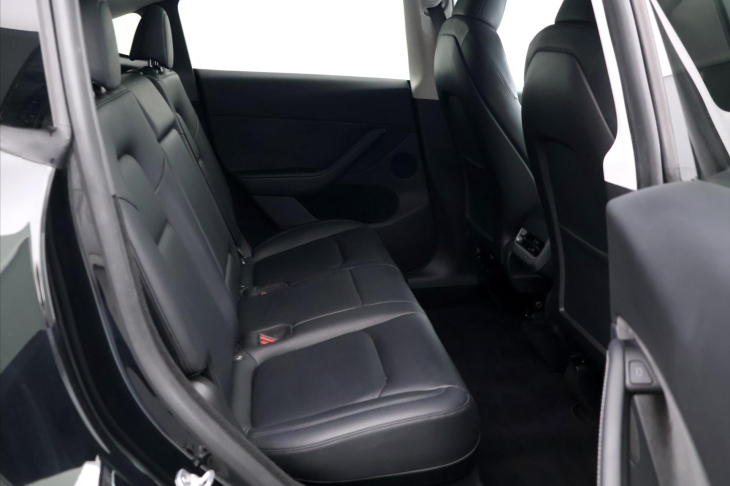 Tesla Model Y LR AWD sOH 92% 1.Maj DPH