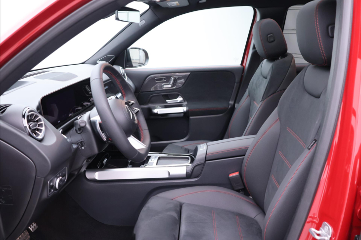 Mercedes-Benz GLB 2,0 200d 4MATIC AMG Premium+