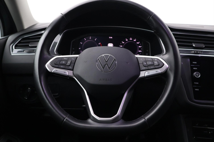 Volkswagen Tiguan 1,5 TSI EVO DSG CZ 1.Maj. DPH