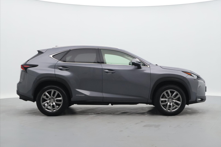 Lexus NX 300h 2,5 145kW 4WD Premium AUT