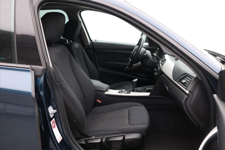 BMW Řada 3 2.0 320d 135kW GT Xenon