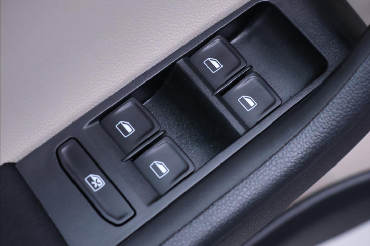 Škoda Fabia 1,4 TDI 77kW Style CZ