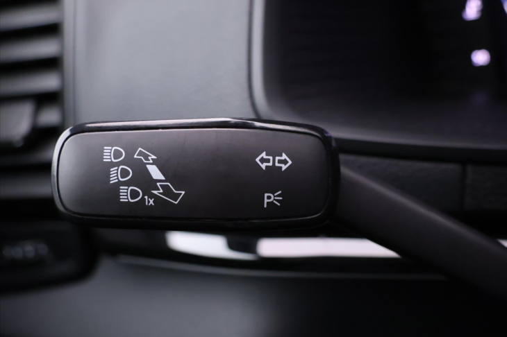 Škoda Karoq 2,0 TDI DSG 4x4 Sportline DPH