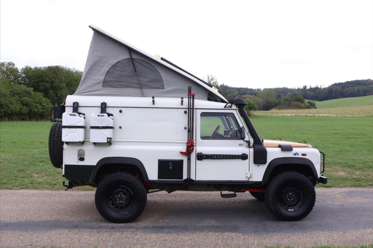 Land Rover Defender 2,5 110 Hard Top