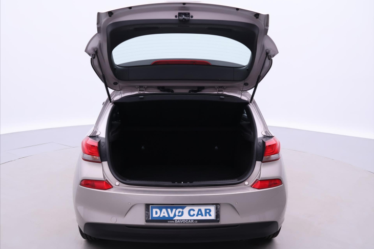 Hyundai i30 1,4 CVVT 73kW Klima CZ