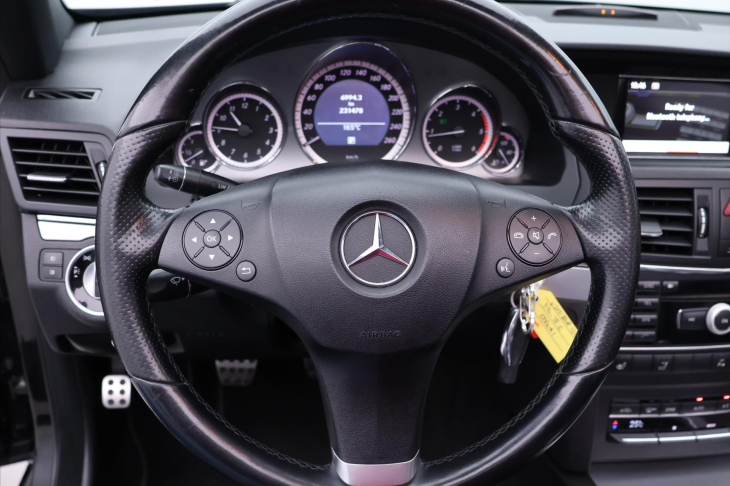 Mercedes-Benz Třídy E 2,2 CDI 125kW Elegance Cabrio