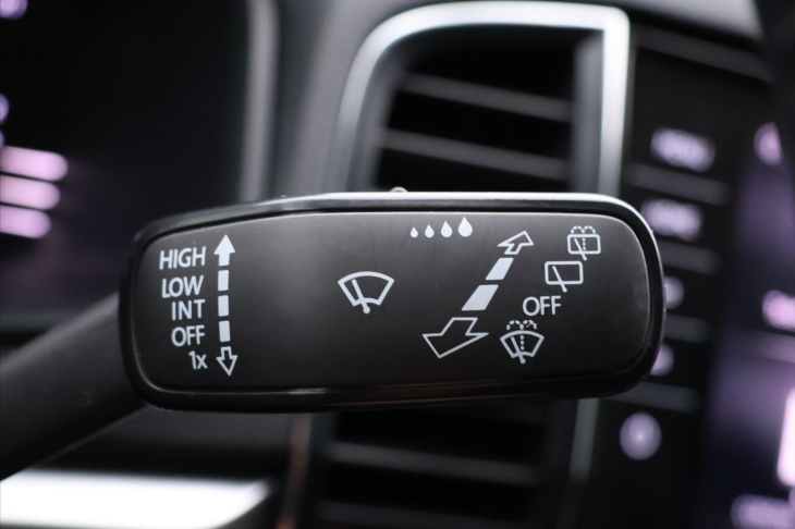 Škoda Karoq 1,0 TSI Style Virtual 1.Maj DPH