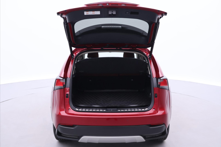 Lexus NX 300h 2,5 145kW Aut. 4WD Luxury DPH