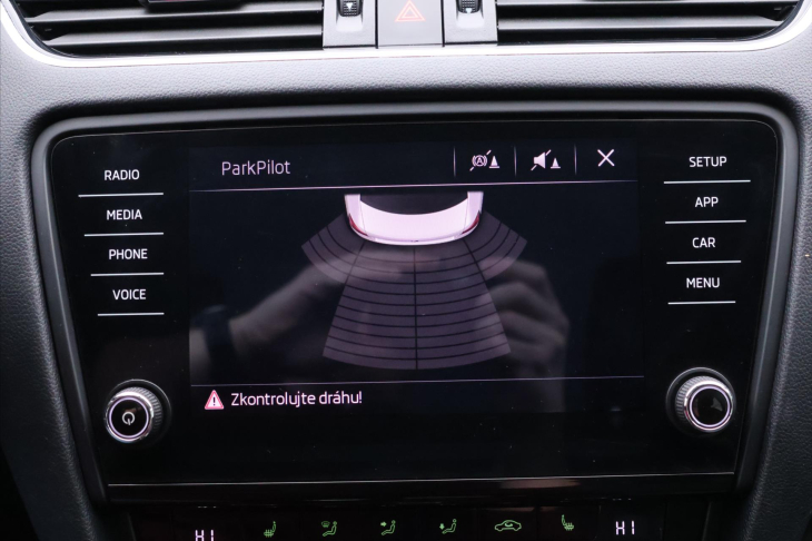 Škoda Octavia 1,6 TDI 81kW Style CZ