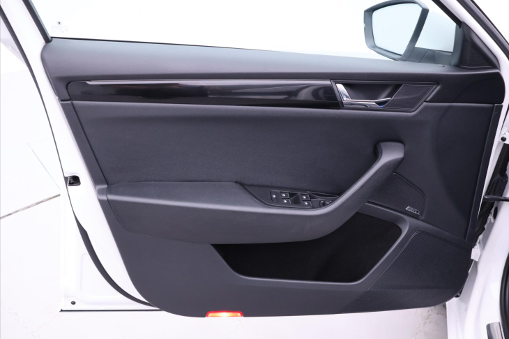 Škoda Superb 2,0 TSI 242kW DSG 4x4 L&K CZ