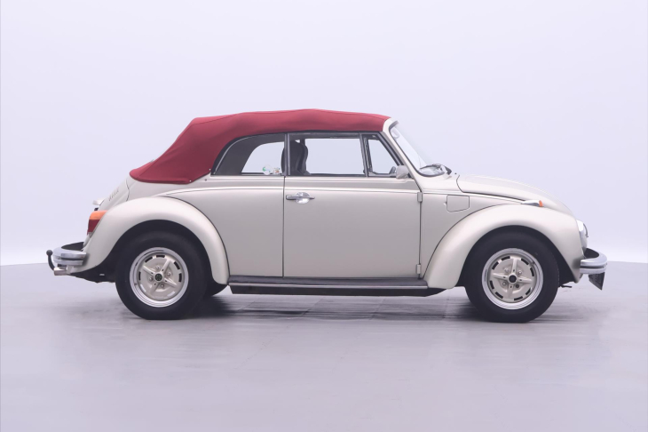 Volkswagen Beetle 1,3 1300 Cabrio