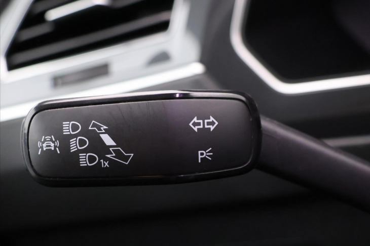 Volkswagen Tiguan 1,4 TSI DSG R-line matrix virtual