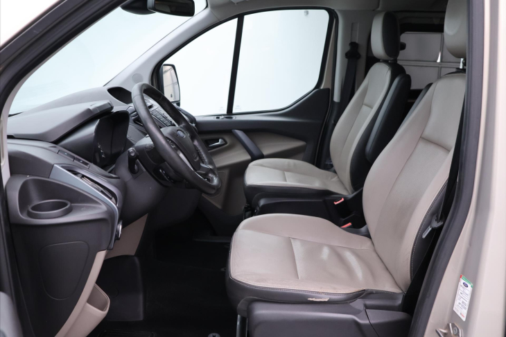 Ford Tourneo Custom 2,0 TDCI 125kW Titanium CZ DPH