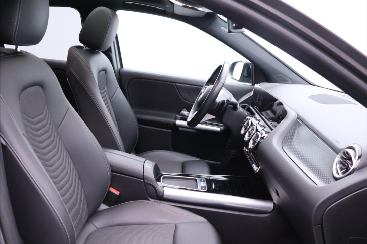 Mercedes-Benz GLA 2,0 250 4Matic A8 165kW