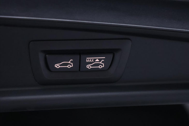 BMW Řada 5 3,0 530D 180kW xDrive Aut. GT