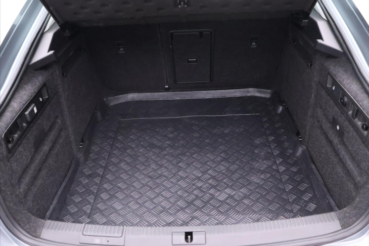 Škoda Superb 2,0 TDI 140kW DSG Style Plus