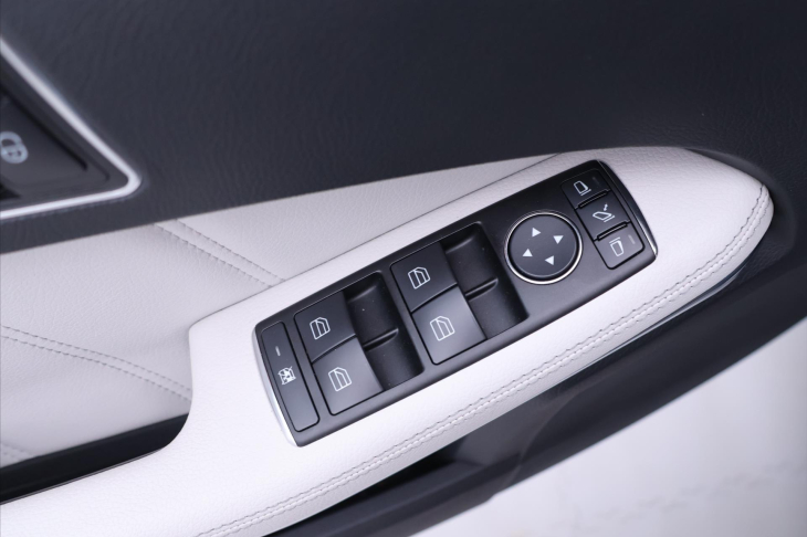 Mercedes-Benz Třídy E 3,0 350 BlueTEC 185kW Avantgarde