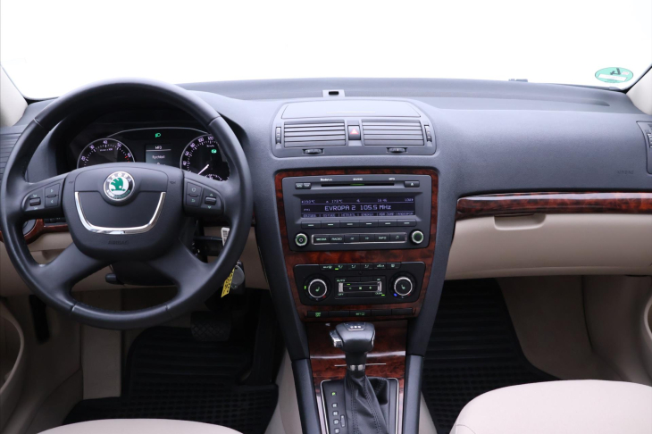 Škoda Octavia 1,4 TSI DSG Elegance Serv. kn