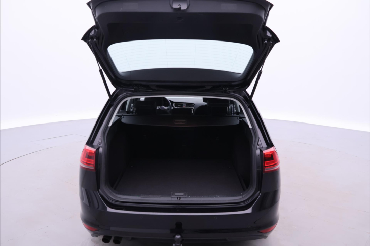 Volkswagen Golf 1,4 TSI 92kW Highline 1.Majitel