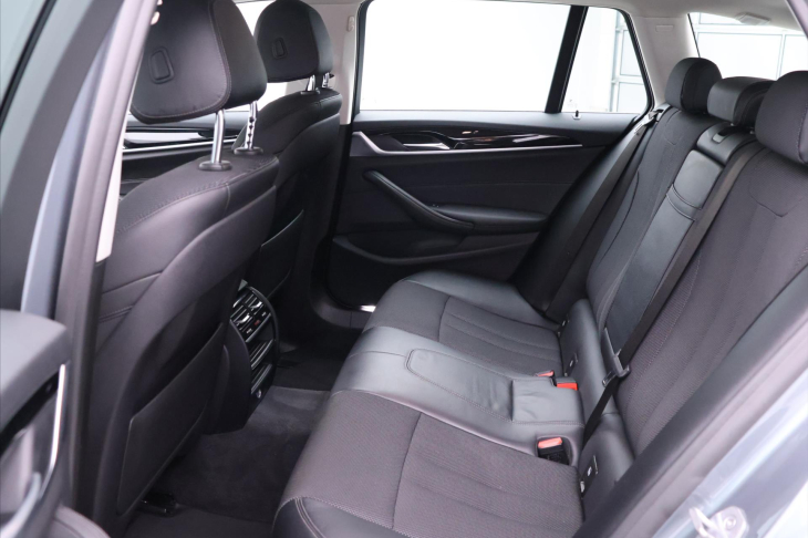 BMW Řada 5 2,0 520d 140 kW CZ DPH 1.Maj.