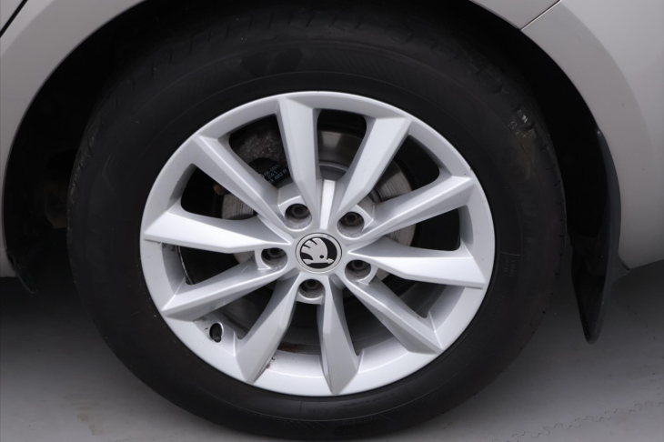 Škoda Octavia 1,6 TDI Ambition Klima CZ