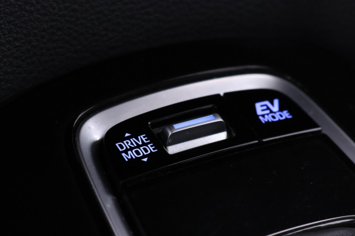 Toyota Corolla 1,8 Hybrid 90kW e-CVT CZ