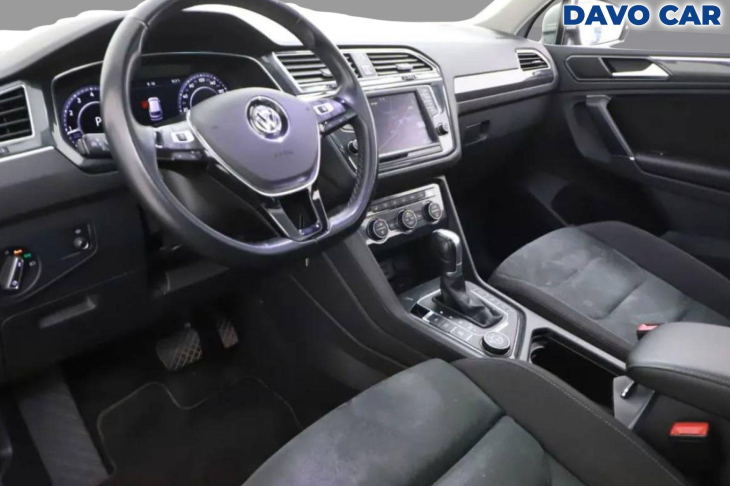 Volkswagen Tiguan 2,0 TSI Highline 4M pano virtual