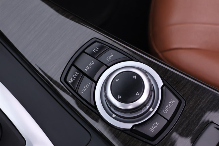 BMW Řada 4 2,0 D 135 kW M-Packet Luxury