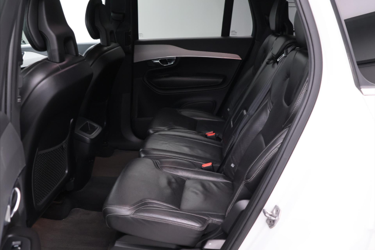 Volvo XC90 2,0 D 165 kW Inscription CZ