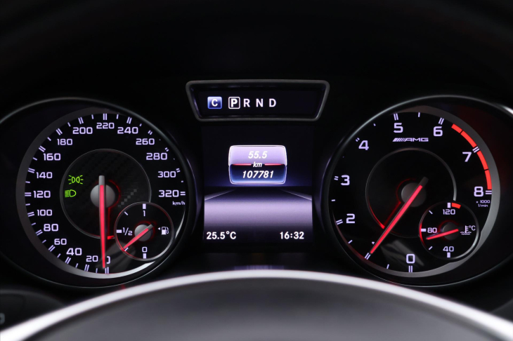 Mercedes-Benz CLA 2,0 45 AMG 280kW 4Matic H&K