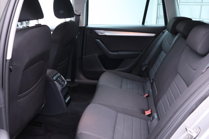 Škoda Octavia 1,4 TSI 110kW Style Xenon 1Maj