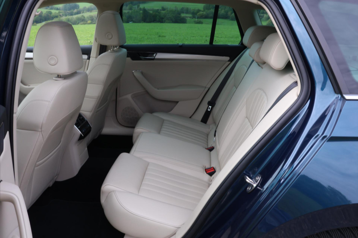 Škoda Superb 2.0 TDI 147kW DSG L&K DPH CZ
