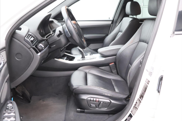 BMW X4 3,0 35xD 230kW CZ M-paket DPH