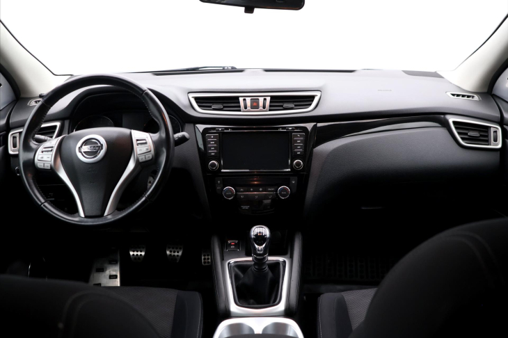 Nissan Qashqai 1,2 DIG-T 95KW CZ Acenta