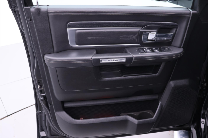 Dodge RAM 5,7 HEMI 1500 Longhorn cab 4x4