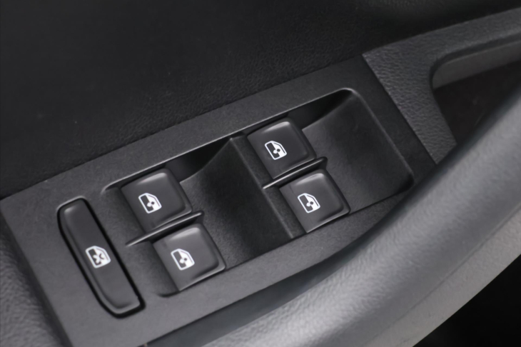 Škoda Octavia 1,6 TDI CZ Style LED Kessy