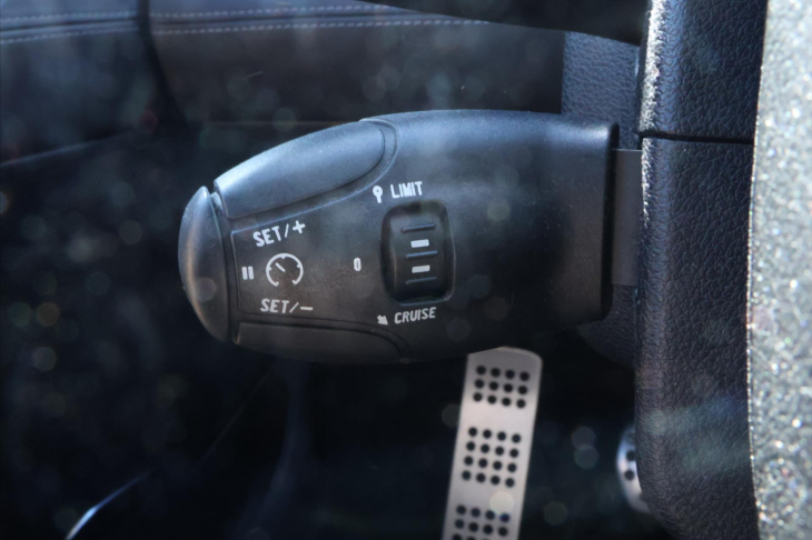 Peugeot RCZ 1,6 16V 147kW Allure Navi