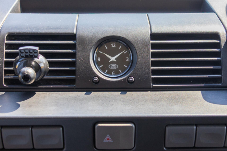 Land Rover Defender 2,2 TD Crew Cab Nový motor