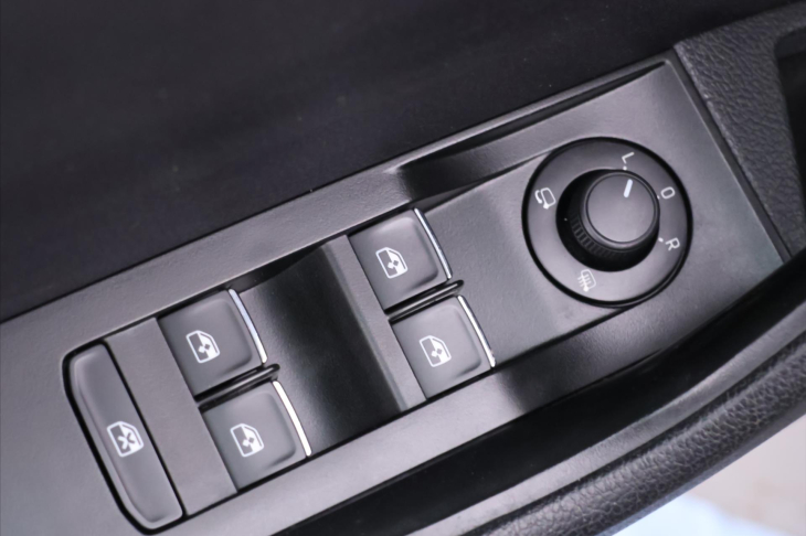 Škoda Superb 2,0 TDI 110kW Style Combi DPH